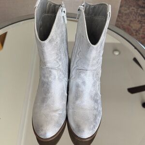 MIA Silver Girls' Western Ankle Boots